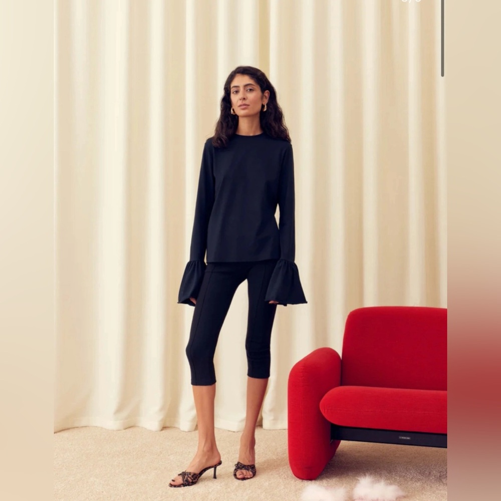 (AWAY, ASK BEFORE BUYING) Daily Sleeper Ruffle Long Sleeve T Shirt Black M